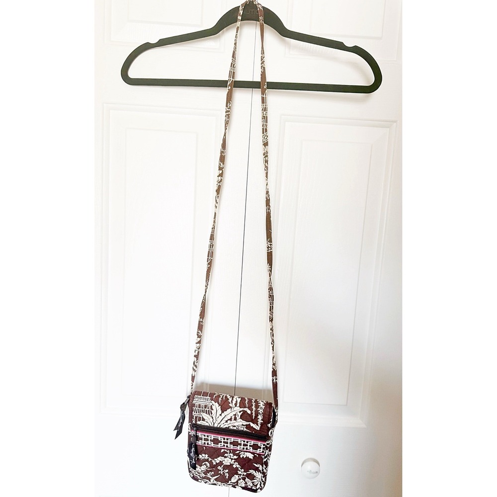 Vera Bradley Vintage 2006 Retired Imperial Toile Pattern Crossbody Purse. - Picture 6 of 6